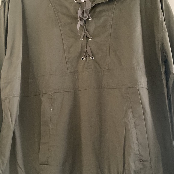Pullover olive green jacket with front pocket - Picture 2 of 4